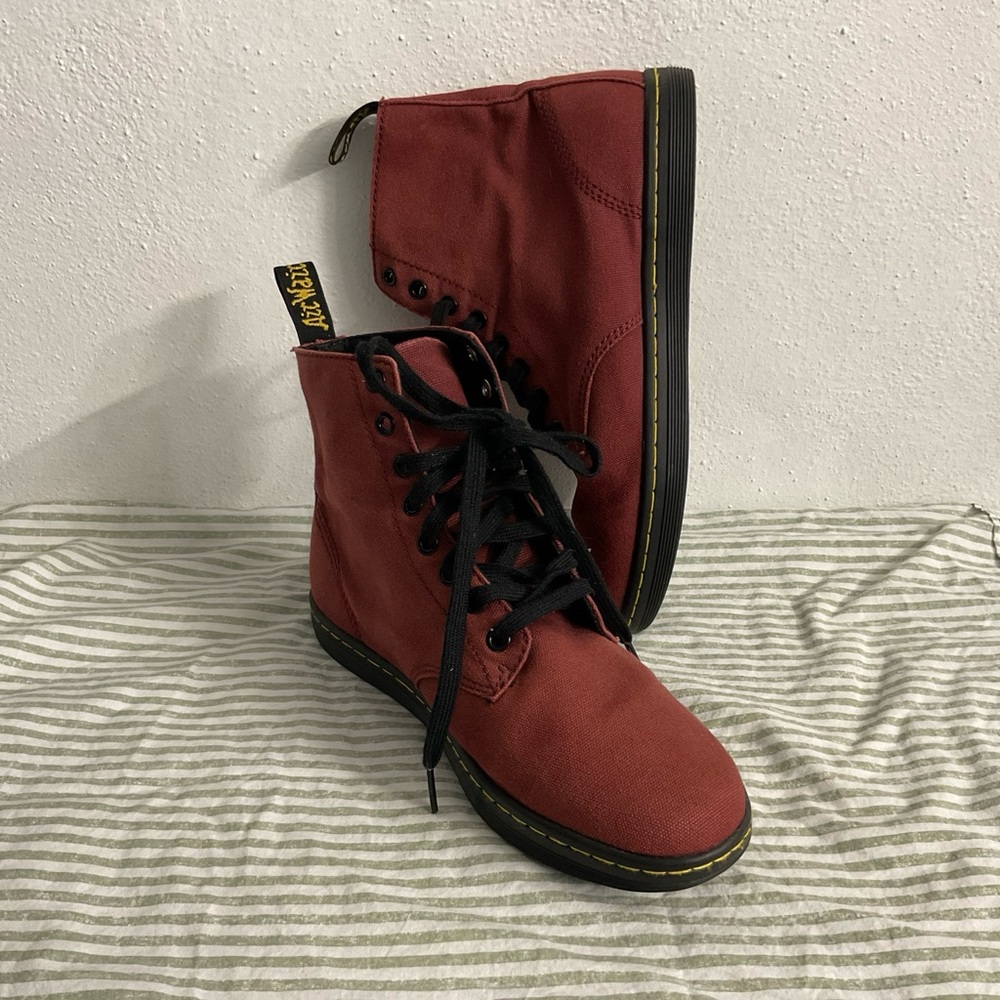 Doc Marten High Top burgundy Canvas Lace Up Boots Sz.9 ALFIE